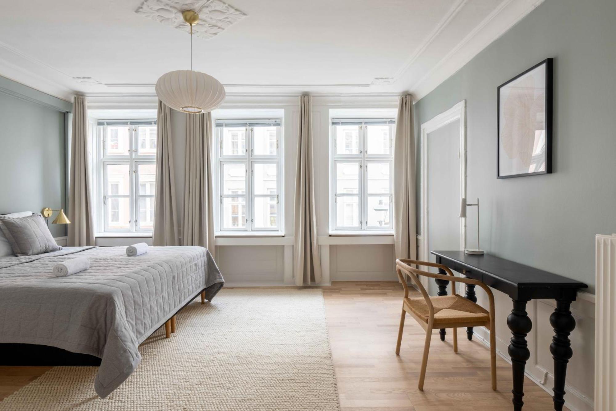 Spacious Tivoli Gardens Apartment W 3 Bedrooms Copenhagen Exterior photo